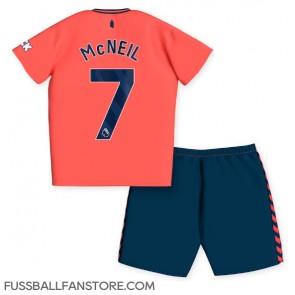 Everton Dwight McNeil #7 Replik Auswärtstrikot Kinder 2023-24 Kurzarm (+ Kurze Hosen)
